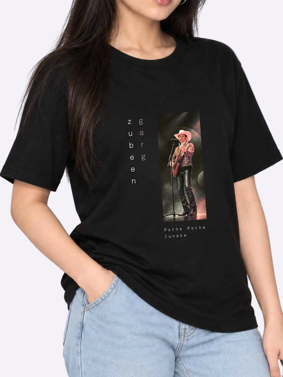 Zubeen Garg “Pothe Pothe Junake” graphic T-shirt in black cotton, view 2 – Dzukou