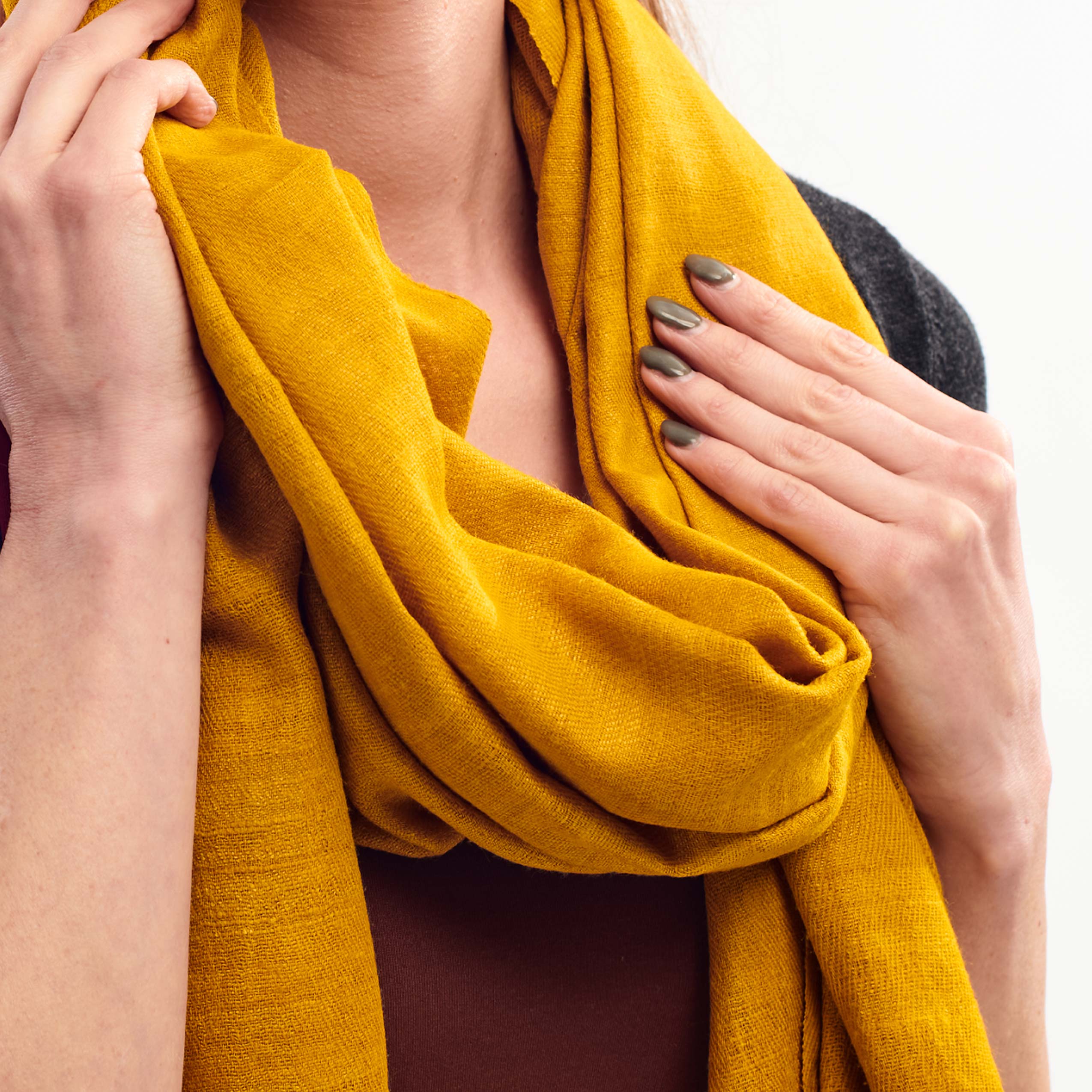 Timeless Silk - Gele Eri Zijden Sjaal