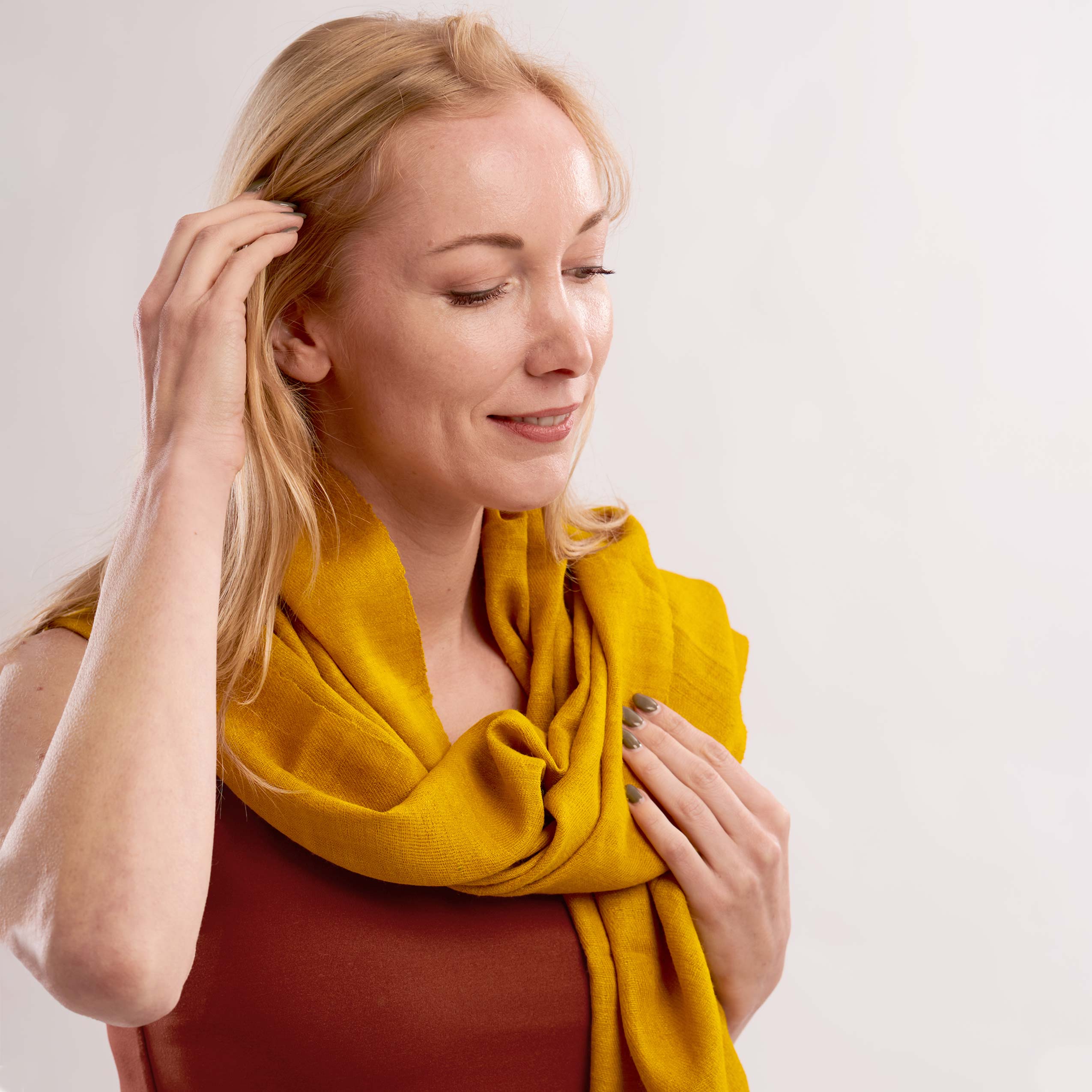 Timeless Silk - Gele Eri Zijden Sjaal