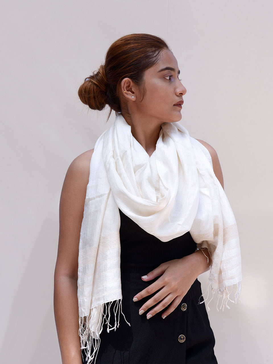 Niseko - White Nuni Silk Shawl