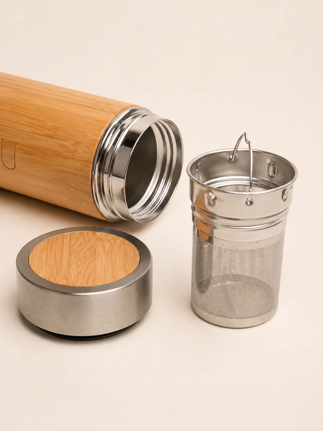 Elephant Falls – Bamboo and Stainless Steel Thermos Bottle 480 ml