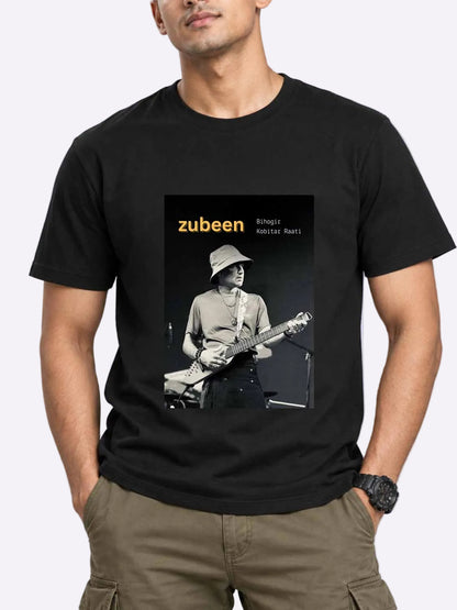 Zubeen Garg “Bihogir Kobitar Raati” graphic T-shirt in black cotton – Dzukou