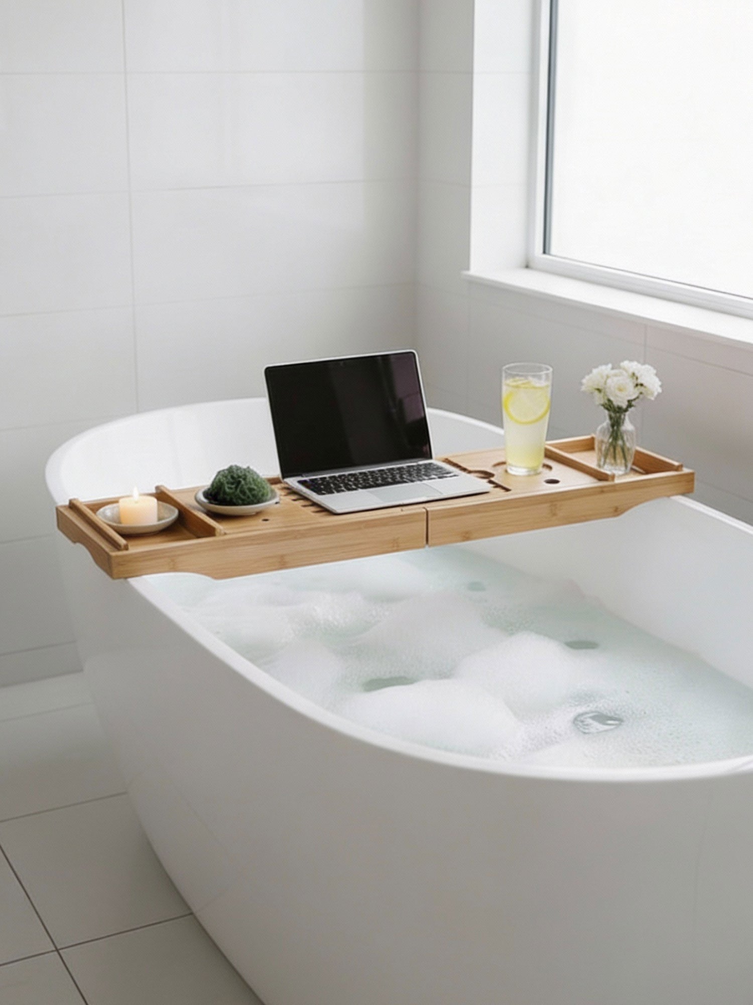 Valley of Flowers – Badewannenablage aus Bambus