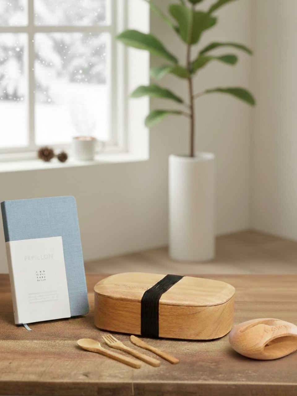 Dzukou Holiday Desk &amp; Bento Set