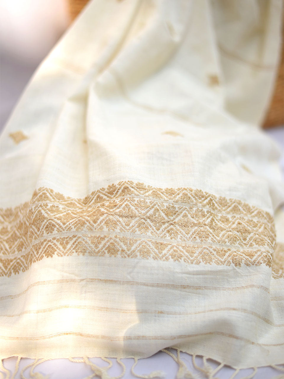 Timeless Silk - White Ghisa Pattern Eri Silk Stole