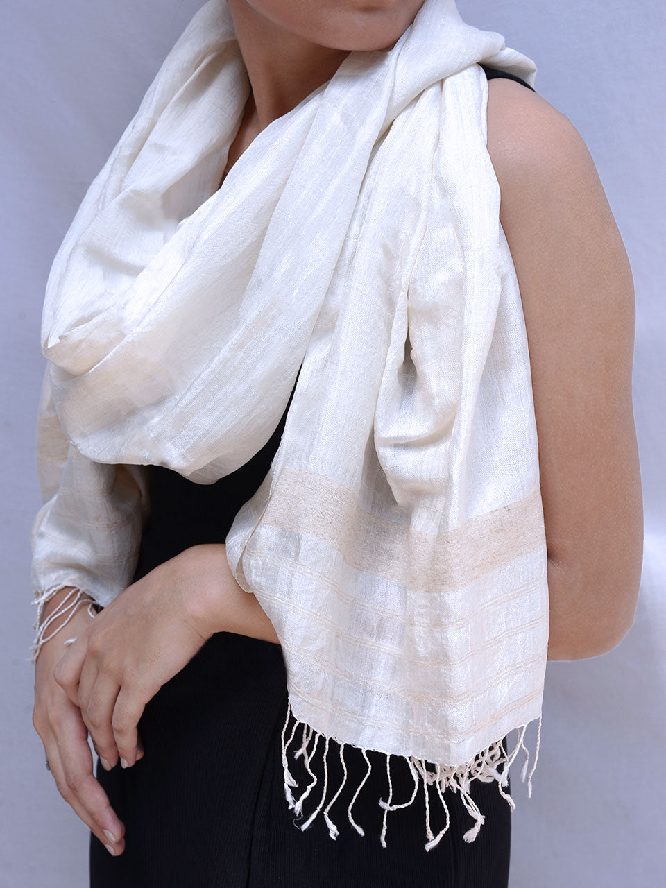 Niseko - White Nuni Silk Shawl