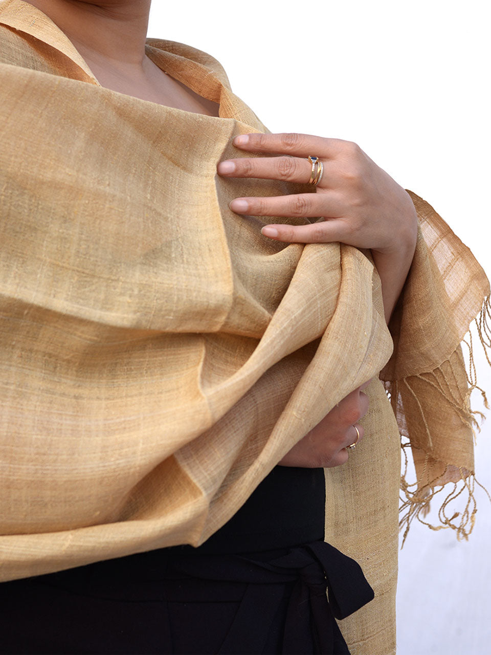 Heritage Silk - Stola aus goldener Muga-Seide