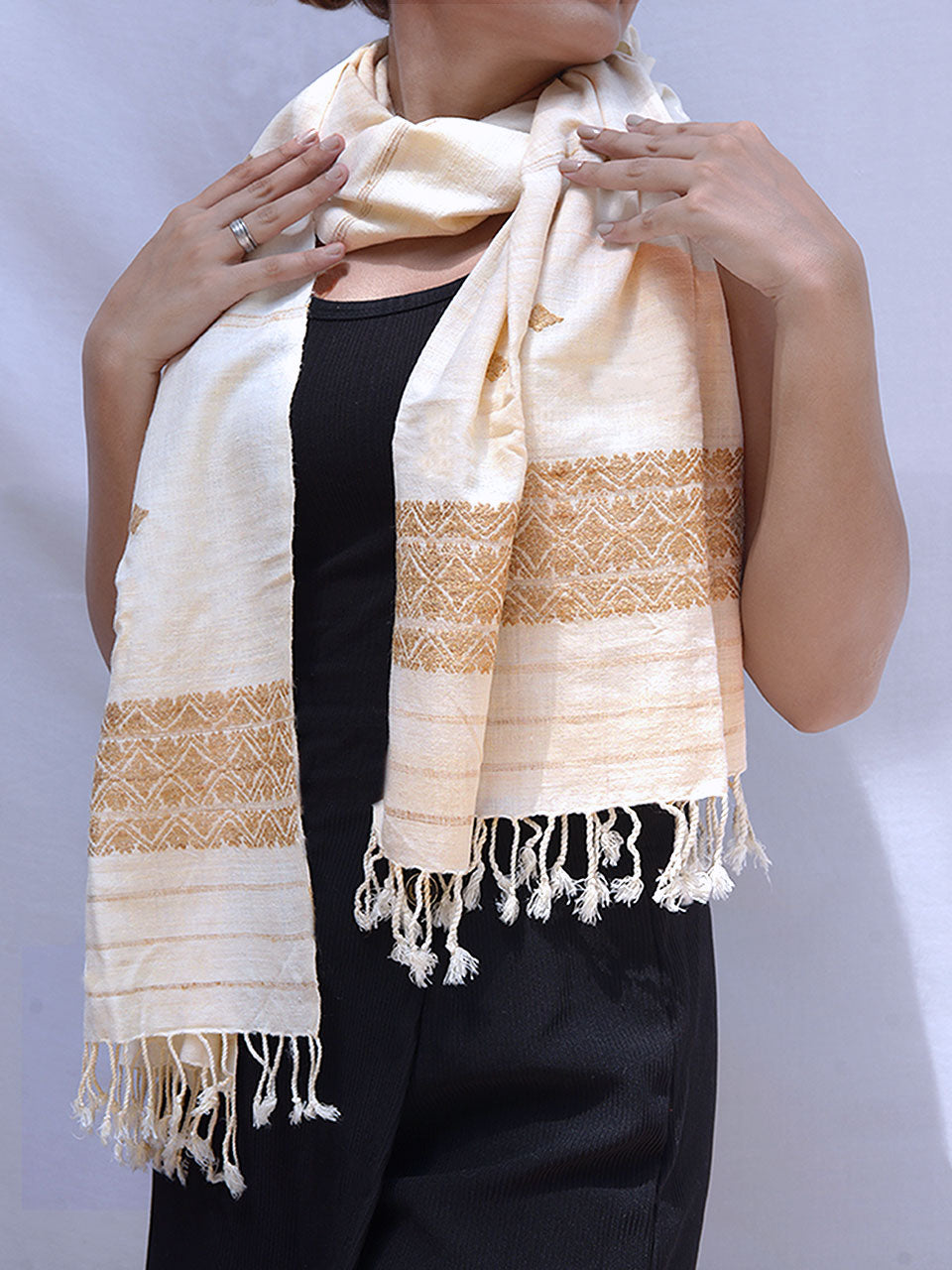 Timeless Silk - White Ghisa Pattern Eri Silk Stole