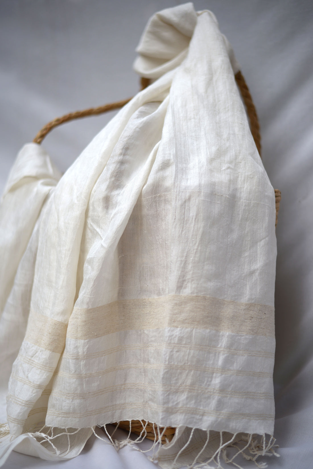 Niseko - White Nuni Silk Shawl