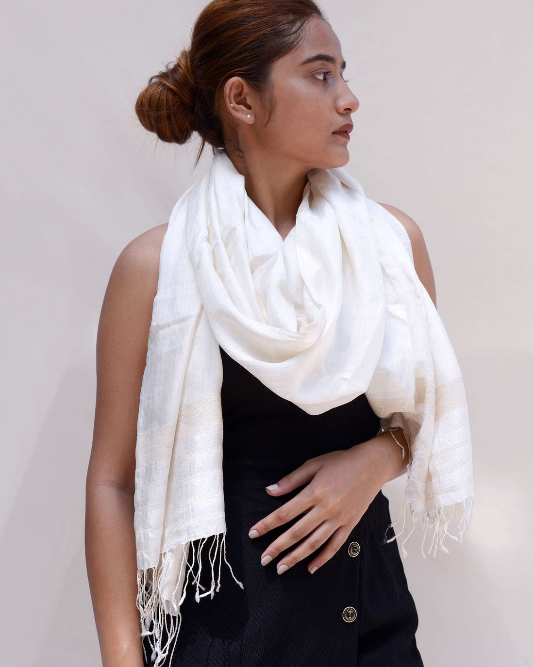 Niseko - White Nuni Silk Shawl