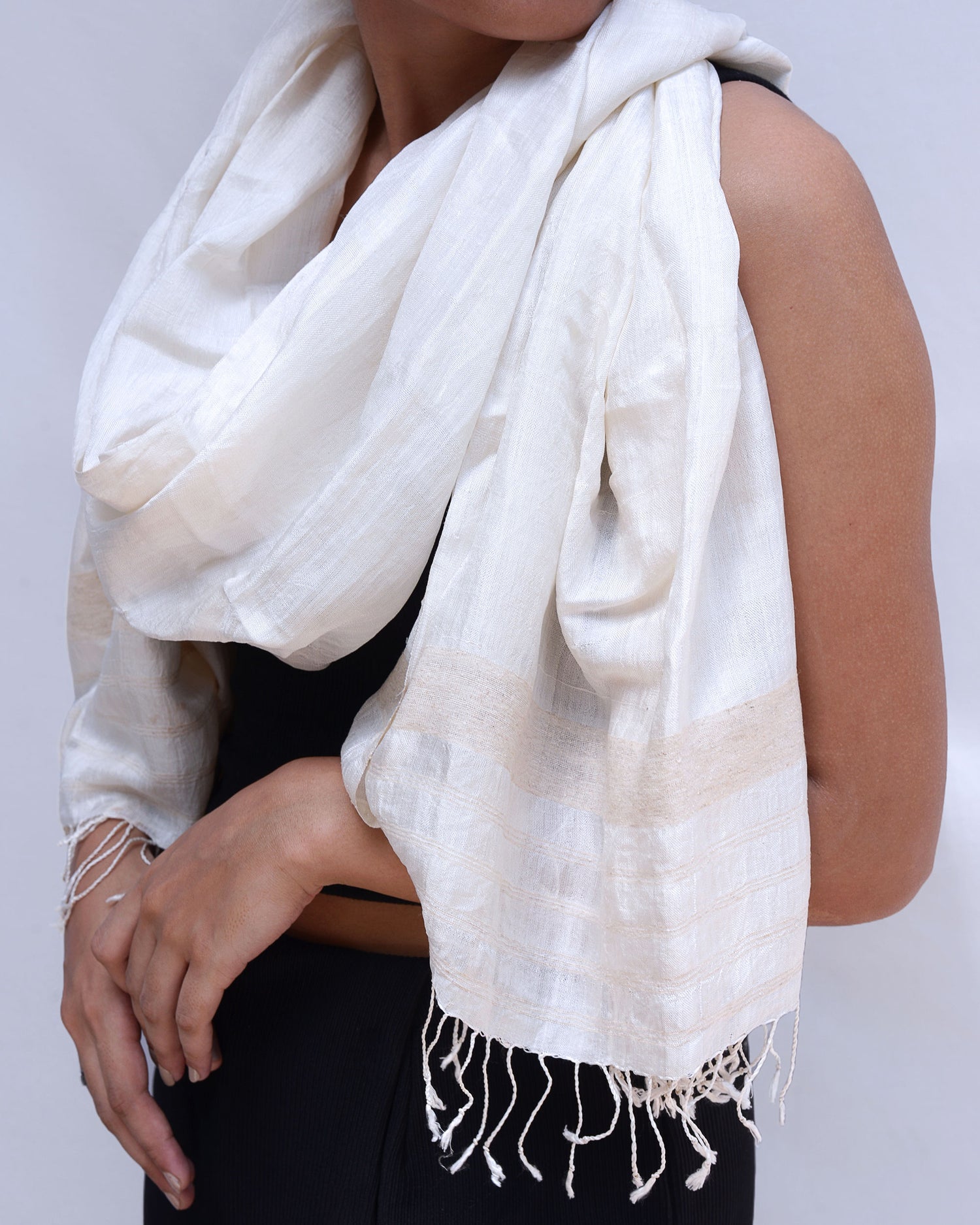 Niseko - White Nuni Silk Shawl