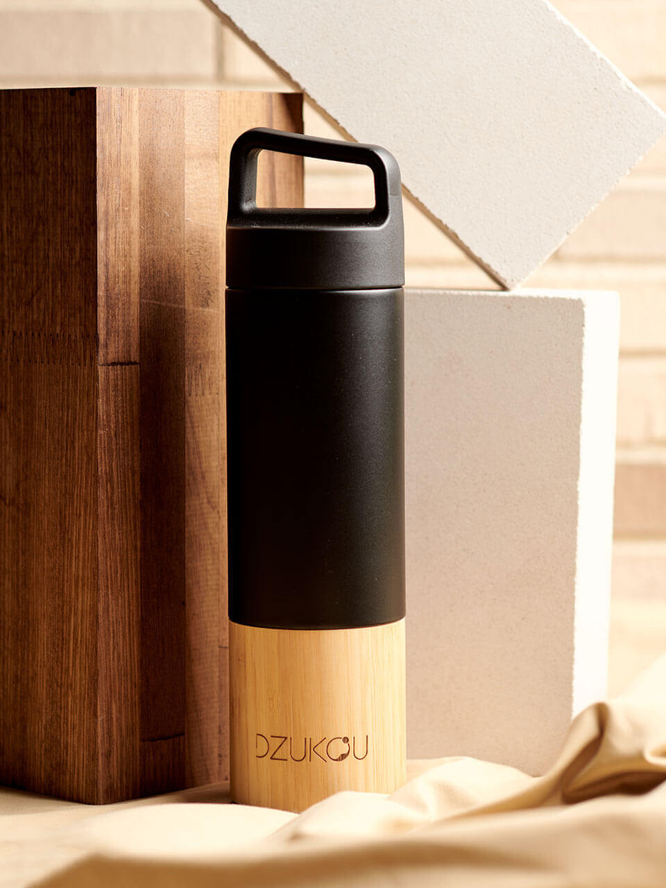 Saint Elias - Bamboo and Stainless Steel Thermos Bottle 530 ml